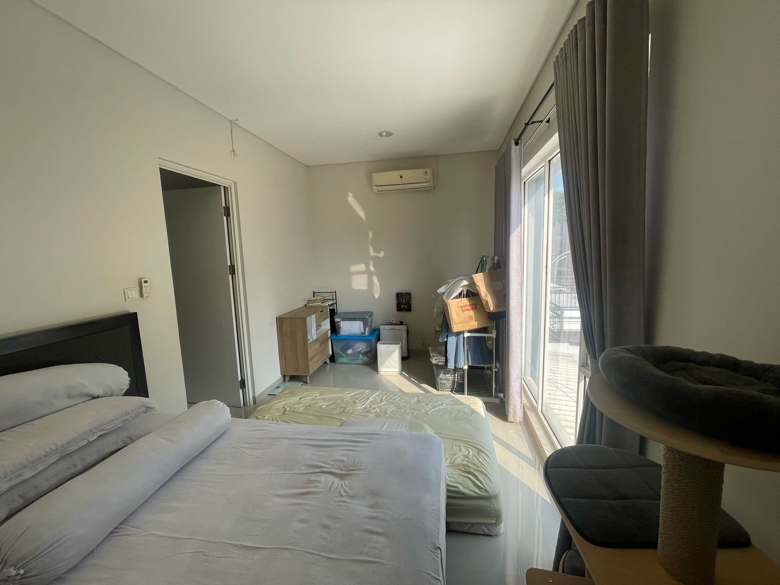 Rumah Semi Furnished Di Jual di Grand Taruma Karawang